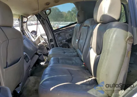 2005 Chevrolet Tahoe C1500 z USA, uszkodzony, nr VIN 1GNEC13T65R209973